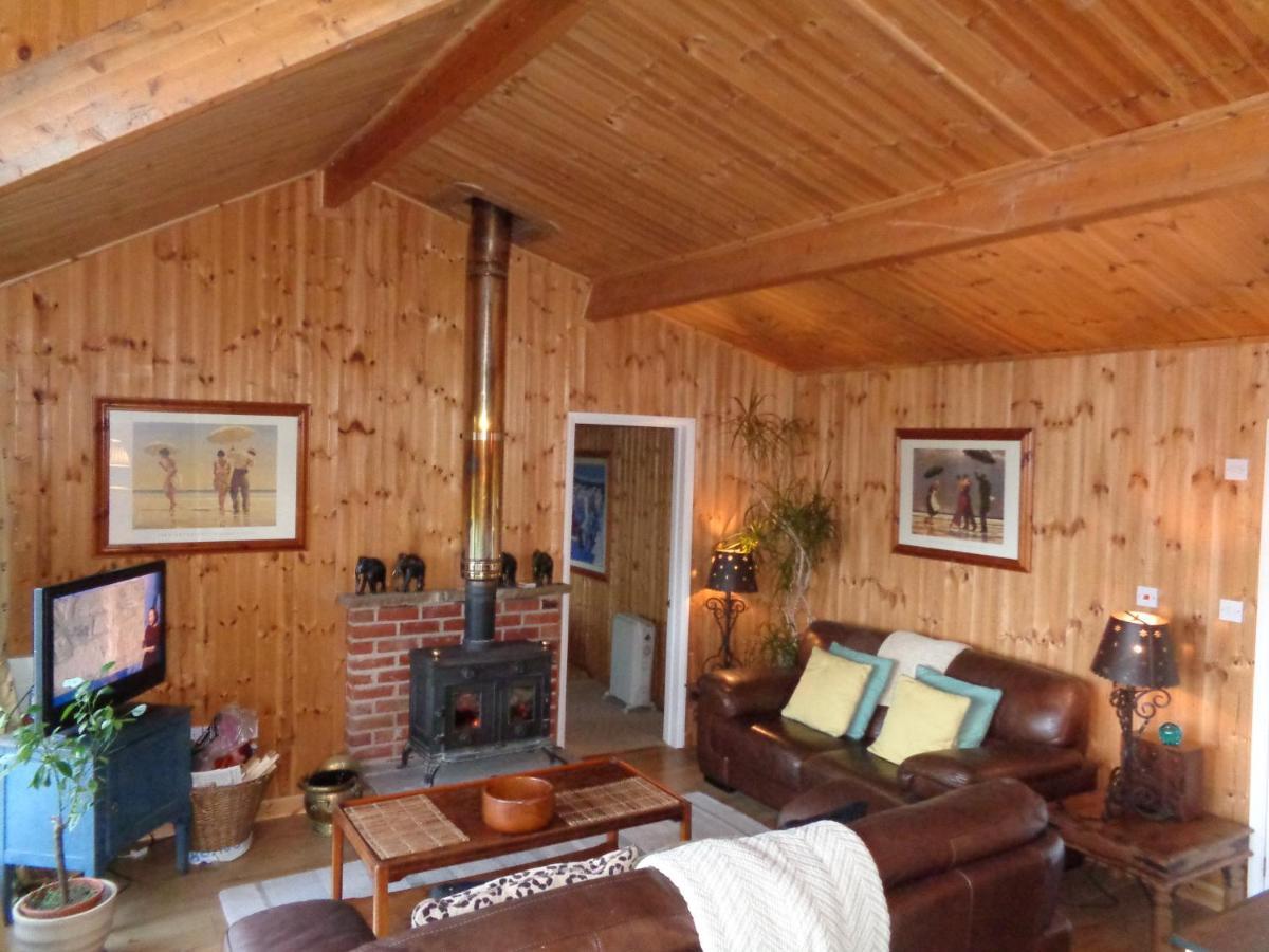 Idyllic Log Cabin Near Stratford Upon Avon Zewnętrze zdjęcie